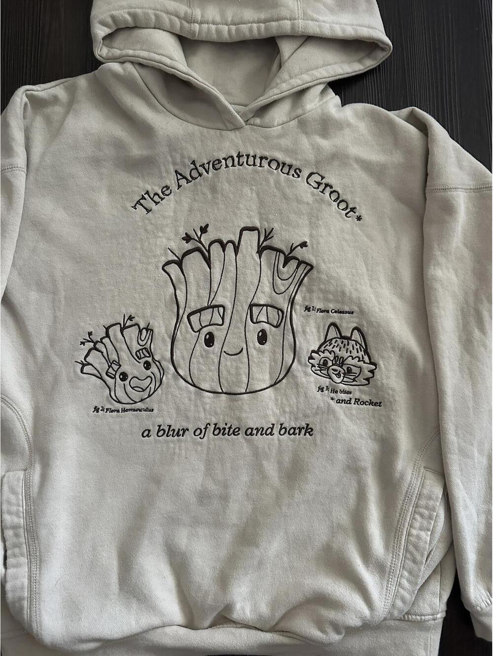 Disney adventurous groot and rocket marvel guardians sweater, size small cream
